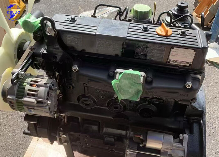 Un classico motore diesel verticale a quattro raffreddamento ad acqua in linea 4TNE92 motore per scavatori a carrello elevatore
