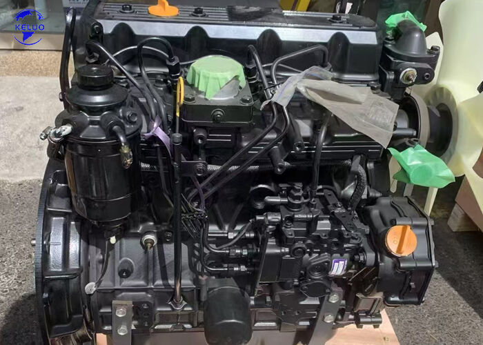 Un classico motore diesel verticale a quattro raffreddamento ad acqua in linea 4TNE92 motore per scavatori a carrello elevatore